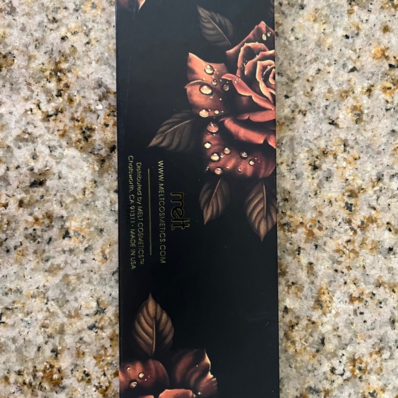 Melt Cometics Gemini Palette - Picture 3 of 3